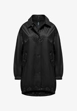 BOMBOOGIE GLÄNZENDEM MIT KRAGEN REGENMANTEL BLACK